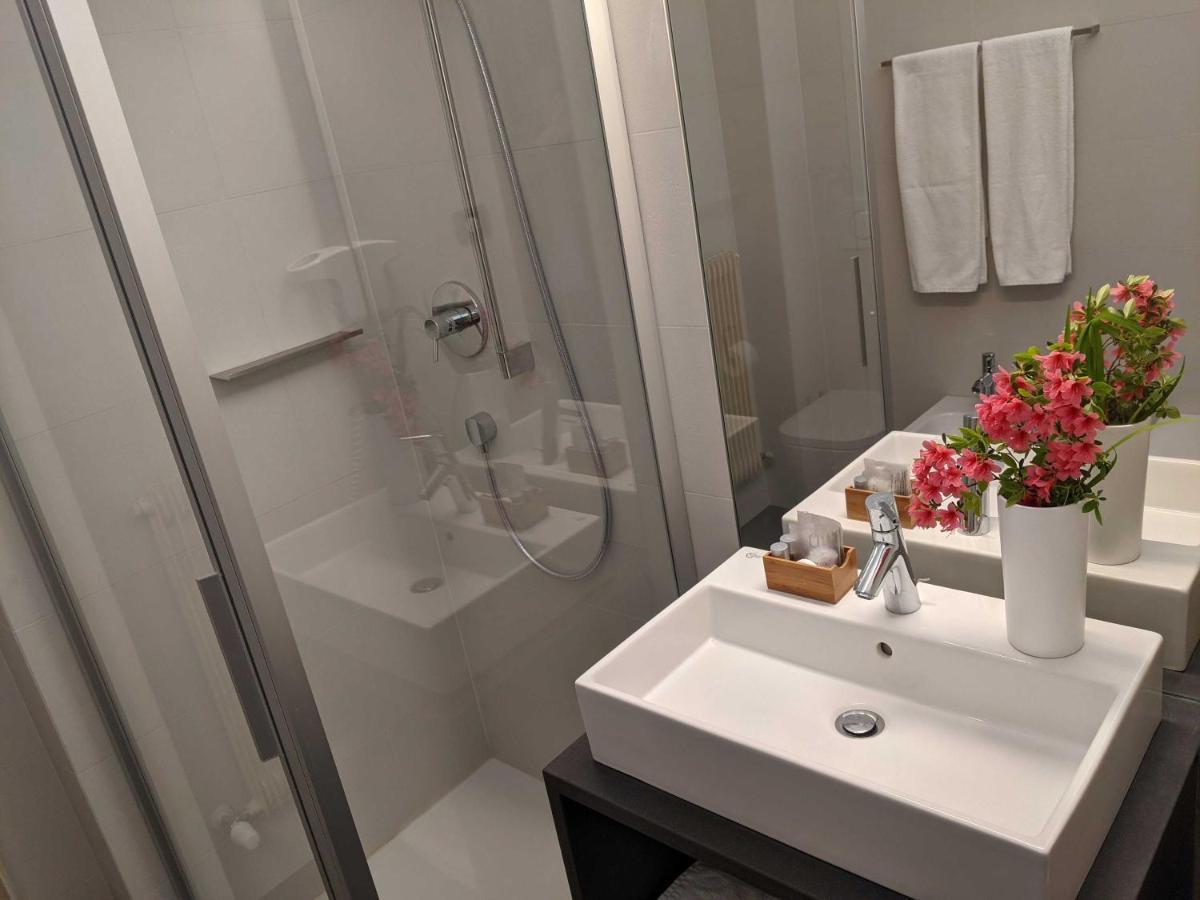 Hotel Schoenbrunn Мерано Экстерьер фото