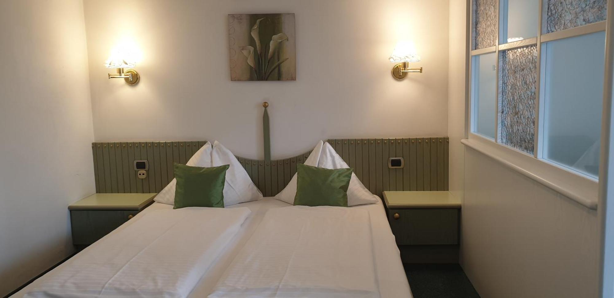 Hotel Schoenbrunn Мерано Номер фото